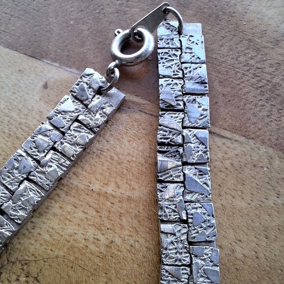 Vintage Silver Tone Textured Square Link Necklace Bracelet Set Matching - Picture 7 of 7